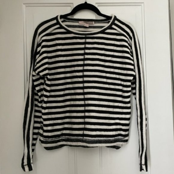 FOREVER 21 CONTEMPORARY BLACK AND WHITE STRIP SHIRT - Picture 1 of 5